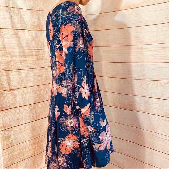 Free leap lo blue floral tunic dress sz 2 - Picture 2 of 3